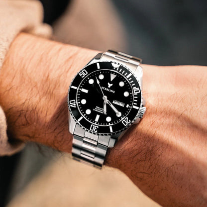 Când toți poartă ceasuri, doar unul face diferența dintre un bărbat obișnuit și un bărbat respectat.